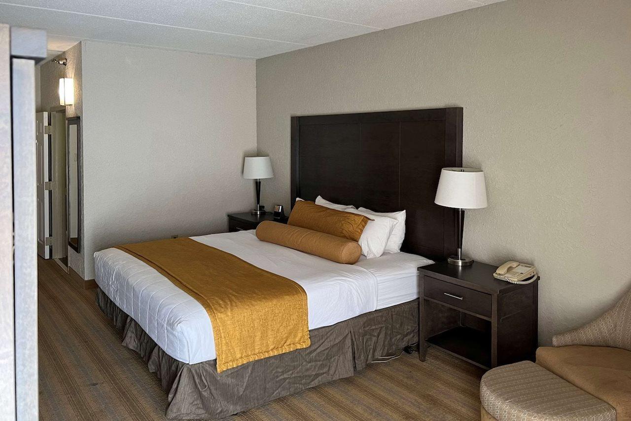 รามาดา บาย วินด์แฮม โรเชสเตอร์ เมโย คลินิก แอเรีย Hotel ภายนอก รูปภาพ